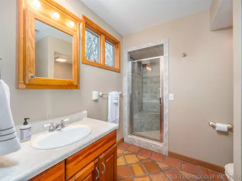 2976 E 45th Pl, Tulsa, OK 74105 photo 20