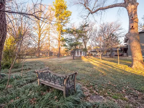 2976 E 45th Pl, Tulsa, OK 74105 photo 31