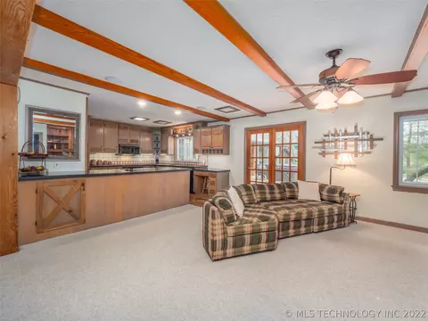 2976 E 45th Pl, Tulsa, OK 74105 photo 14