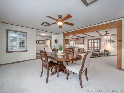 2976 E 45th Pl, Tulsa, OK 74105 photo 6