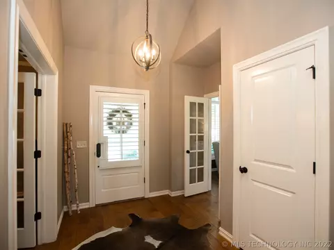 3226 E 34th St, Tulsa, OK 74105 photo 4