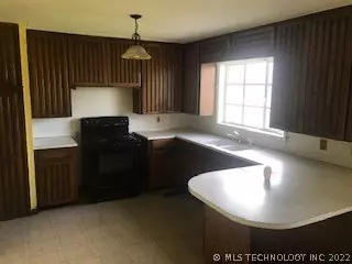 10909 E 4th St, Tulsa, OK 74128 photo 6