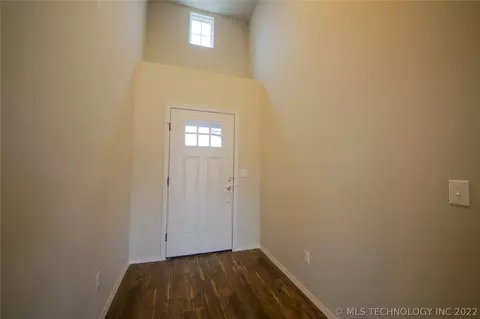 13330 E 43rd St, Tulsa, OK 74134 photo 4