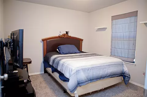 1210 E 133rd Pl, Glenpool, OK 74033 photo 23