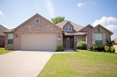 1210 E 133rd Pl, Glenpool, OK 74033 photo 2