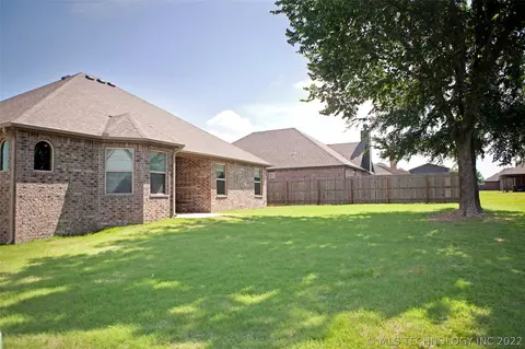 1210 E 133rd Pl, Glenpool, OK 74033 photo 31