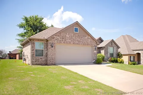 1210 E 133rd Pl, Glenpool, OK 74033 photo 4