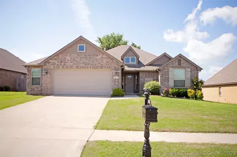1210 E 133rd Pl, Glenpool, OK 74033 photo 1