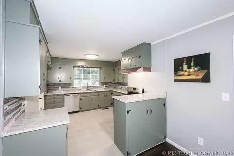 7419 E 30th St, Tulsa, OK 74129 photo 10