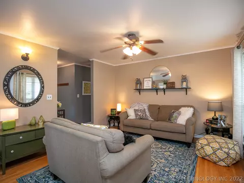 1568 E 59th Pl, Tulsa, OK 74105 photo 7
