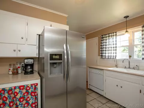 1568 E 59th Pl, Tulsa, OK 74105 photo 14