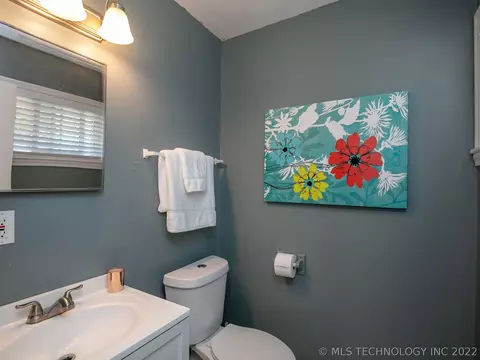 1568 E 59th Pl, Tulsa, OK 74105 photo 23