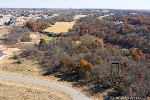 17300 E Sunset Rdg, Owasso, OK 74055