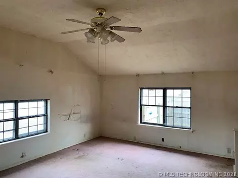 4605 E 57th St, Tulsa, OK 74135 photo 3
