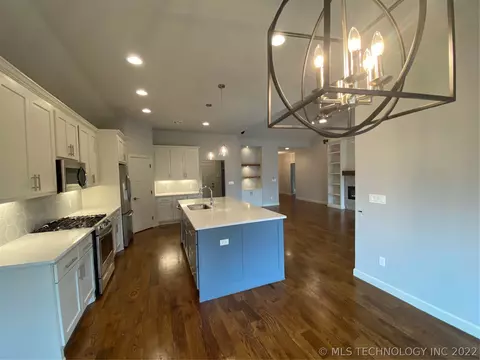 1715 E 57th Pl, Tulsa, OK 74105 photo 25