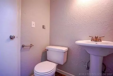 3501 E 27th Pl, Tulsa, OK 74114 photo 8