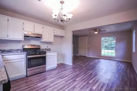 3501 E 27th Pl, Tulsa, OK 74114 photo 4