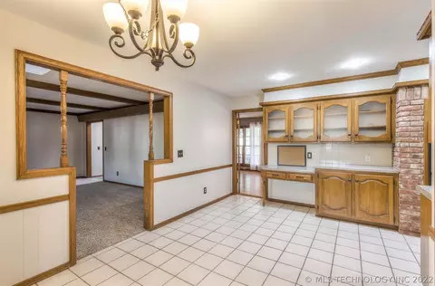 6914 E 64th Pl, Tulsa, OK 74133 photo 8