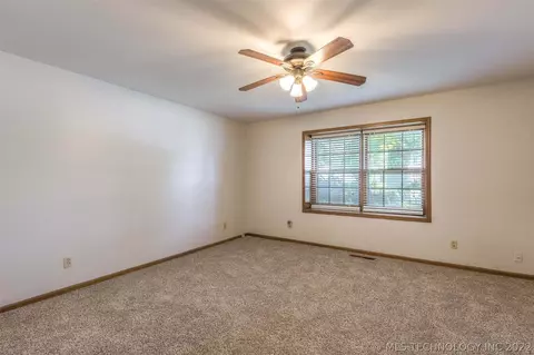 6914 E 64th Pl, Tulsa, OK 74133 photo 19