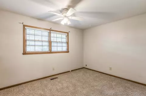 6914 E 64th Pl, Tulsa, OK 74133 photo 23