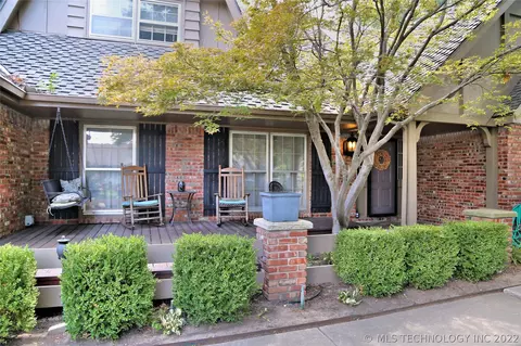 6914 E 64th Pl, Tulsa, OK 74133 photo 2
