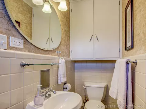 5428 E 19th St, Tulsa, OK 74112 photo 13
