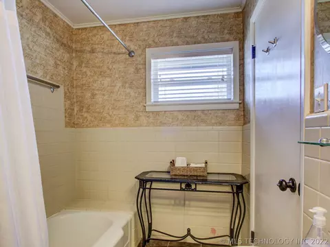 5428 E 19th St, Tulsa, OK 74112 photo 12