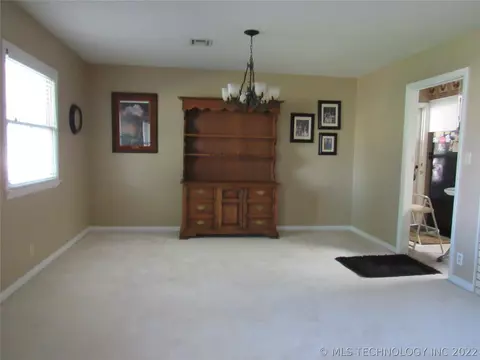 111 Circle Dr, Checotah, OK 74426 photo 11