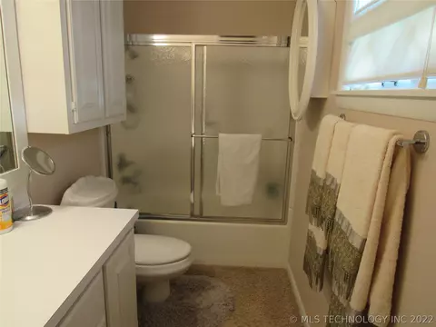 111 Circle Dr, Checotah, OK 74426 photo 28