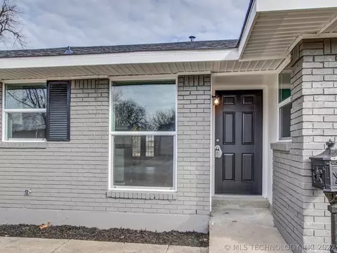 8919 E 47th St, Tulsa, OK 74145 photo 3