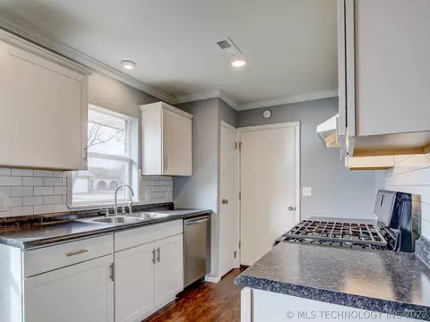 8919 E 47th St, Tulsa, OK 74145 photo 8