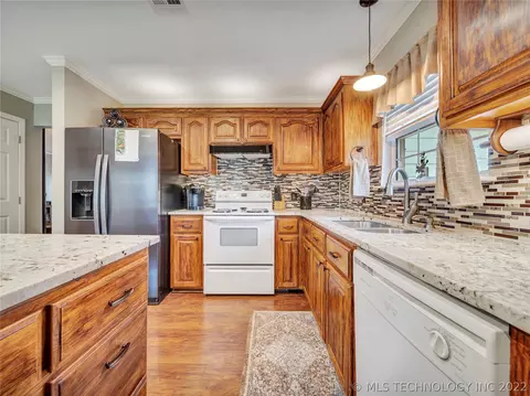 614 E 437 Rd, Spavinaw, OK 74366 photo 11