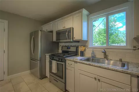 5947 E 26th St, Tulsa, OK 74114 photo 10