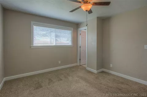 5947 E 26th St, Tulsa, OK 74114 photo 15