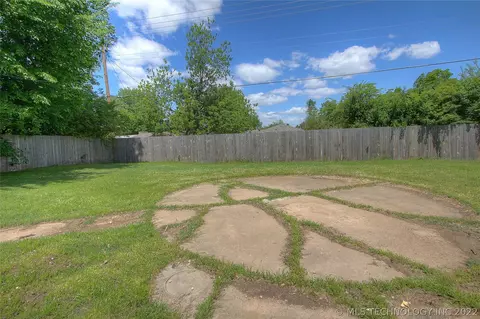 5947 E 26th St, Tulsa, OK 74114 photo 22