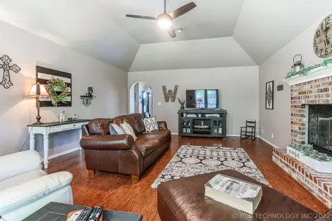 19506 E 37th St S, Broken Arrow, OK 74014 photo 12