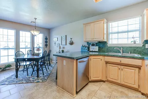 19506 E 37th St S, Broken Arrow, OK 74014 photo 24