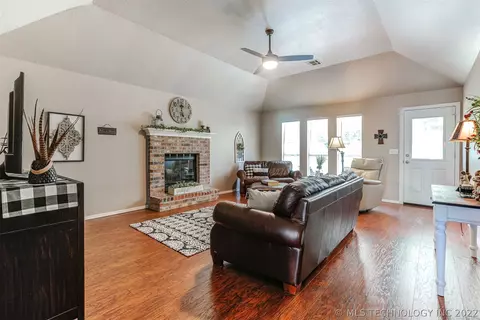 19506 E 37th St S, Broken Arrow, OK 74014 photo 14