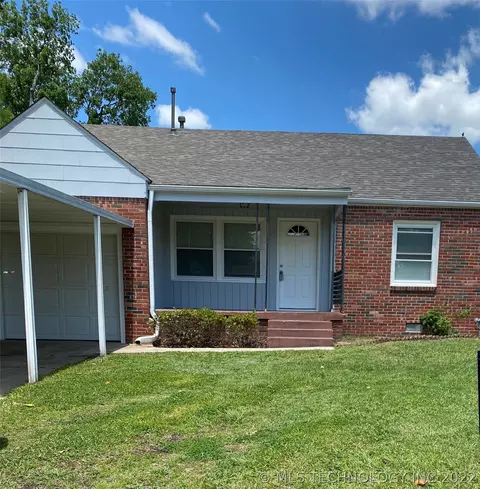 2515 E 2nd St, Tulsa, OK 74104 photo 1
