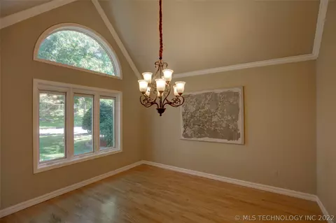 5548 E 77th St, Tulsa, OK 74136 photo 5