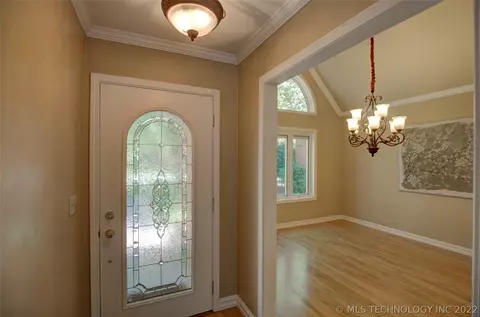 5548 E 77th St, Tulsa, OK 74136 photo 3