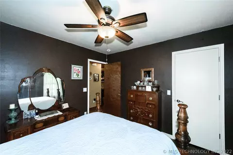 1511 E Maple St, Cushing, OK 74023 photo 16