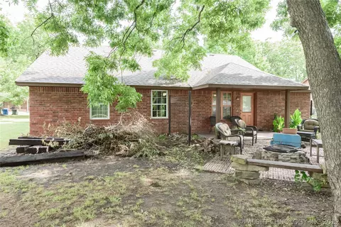 1511 E Maple St, Cushing, OK 74023 photo 25