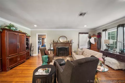 2446 E 18th St, Tulsa, OK 74104 photo 38