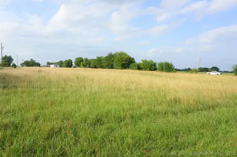 105877 S 4177 Rd, Checotah, OK 74426 photo 1