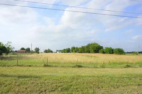 105877 S 4177 Rd, Checotah, OK 74426 photo 3