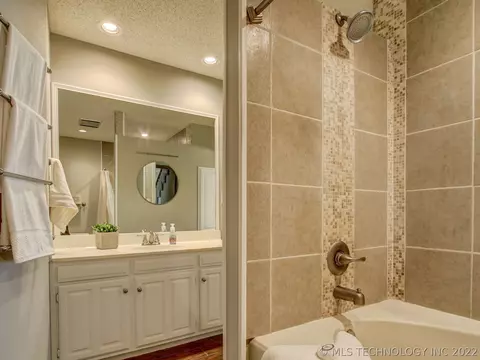 8613 E 77th Pl, Tulsa, OK 74133 photo 20