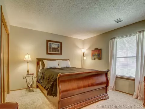 8613 E 77th Pl, Tulsa, OK 74133 photo 21