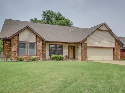 8613 E 77th Pl, Tulsa, OK 74133 photo 1