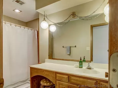 8613 E 77th Pl, Tulsa, OK 74133 photo 26